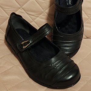 New Black Hayden MaryJane Shoes, 7 1/2 WW